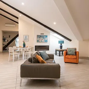 Appartamento Les Maisons, Napoli