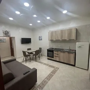 Appartamento Dora House Valentino, Napoli